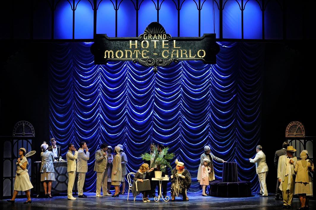 Scéna v hotelu Monte Carlo