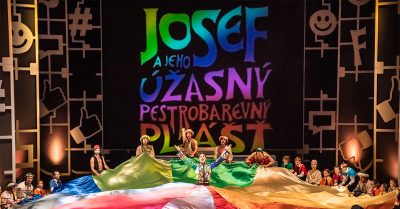 On-line derniéra muzikálu Josef a jeho úžasný pestrobarevný plášť z DJKT v Plzni