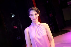 Kateřina Marie Fialová na tiskové konferenci k muzikálu Saturnin v Divadle Hybernia