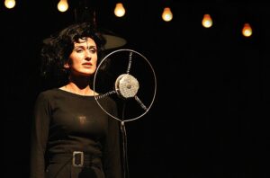 Edith, vrabčák z předměstí - Radka Fišarová (archiv NdB | foto: foto Luděk Svítil)